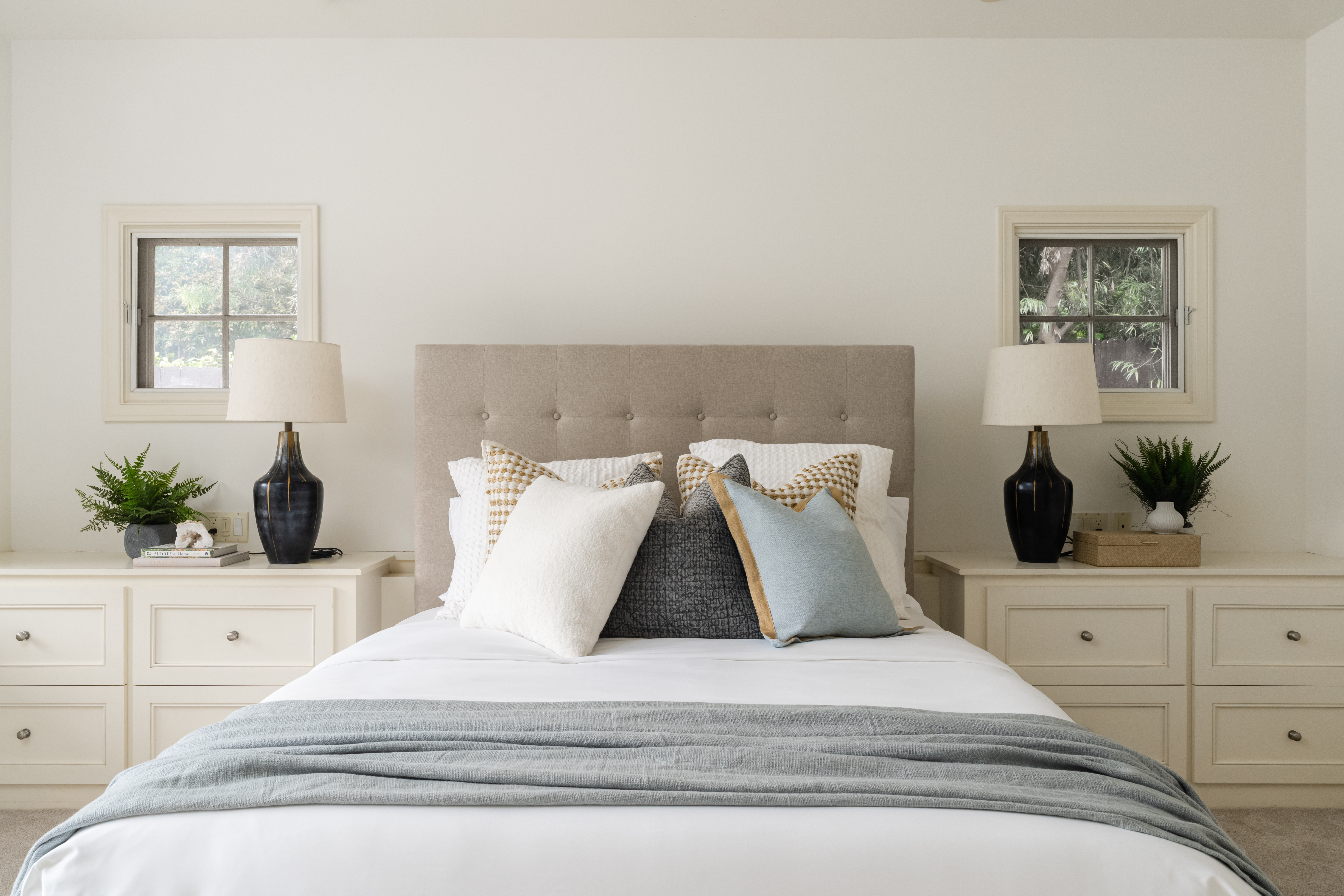 Representative staging detail by Signature Staging